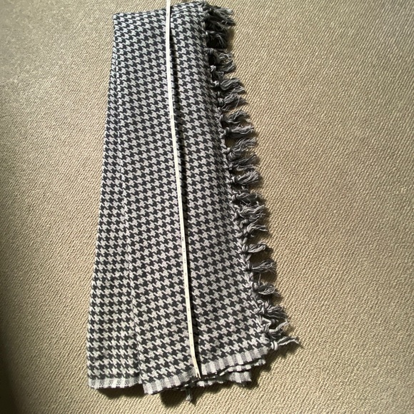 Houndstooth Turkish Throw/Blanket - Black/Grey - Picture 3 of 12